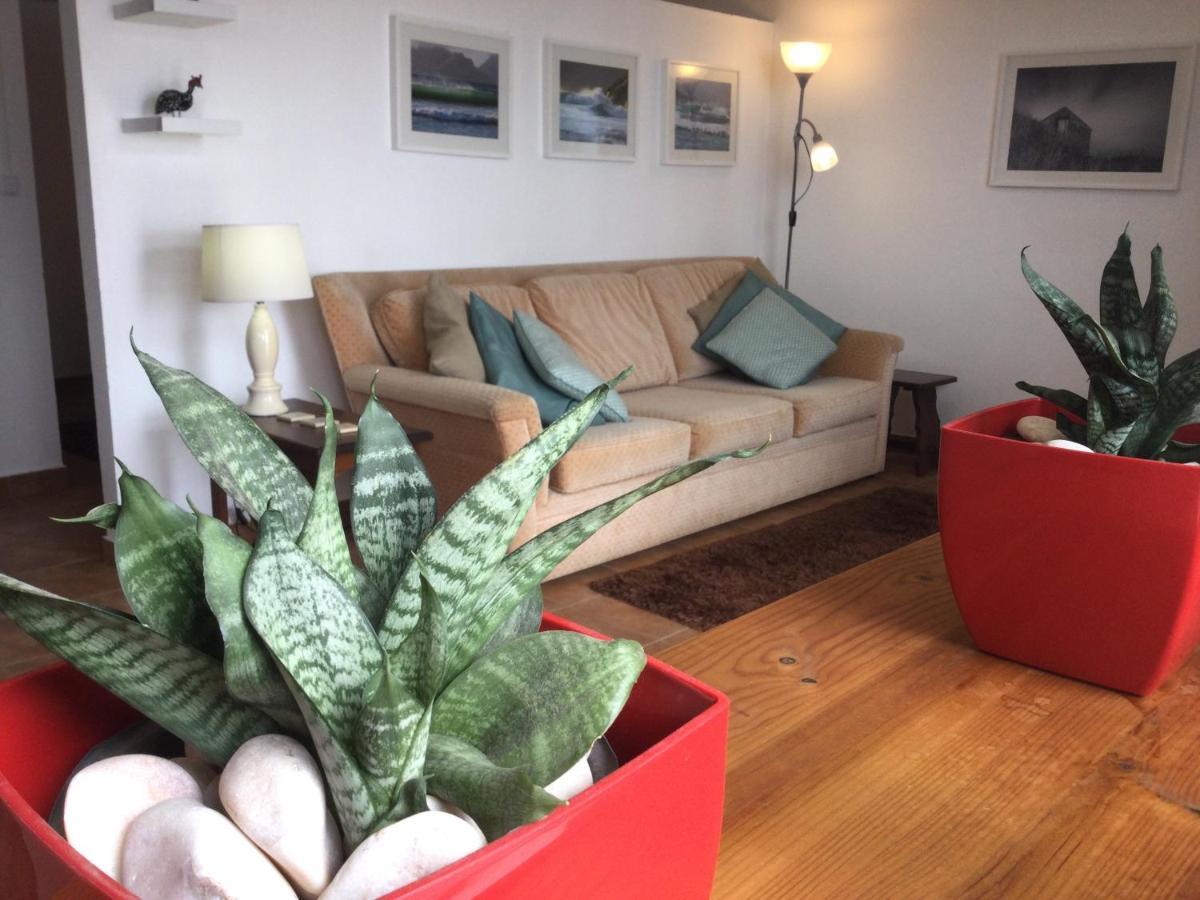 Banda Do Sol Self Catering Cottages Estreito Da Calheta Luaran gambar