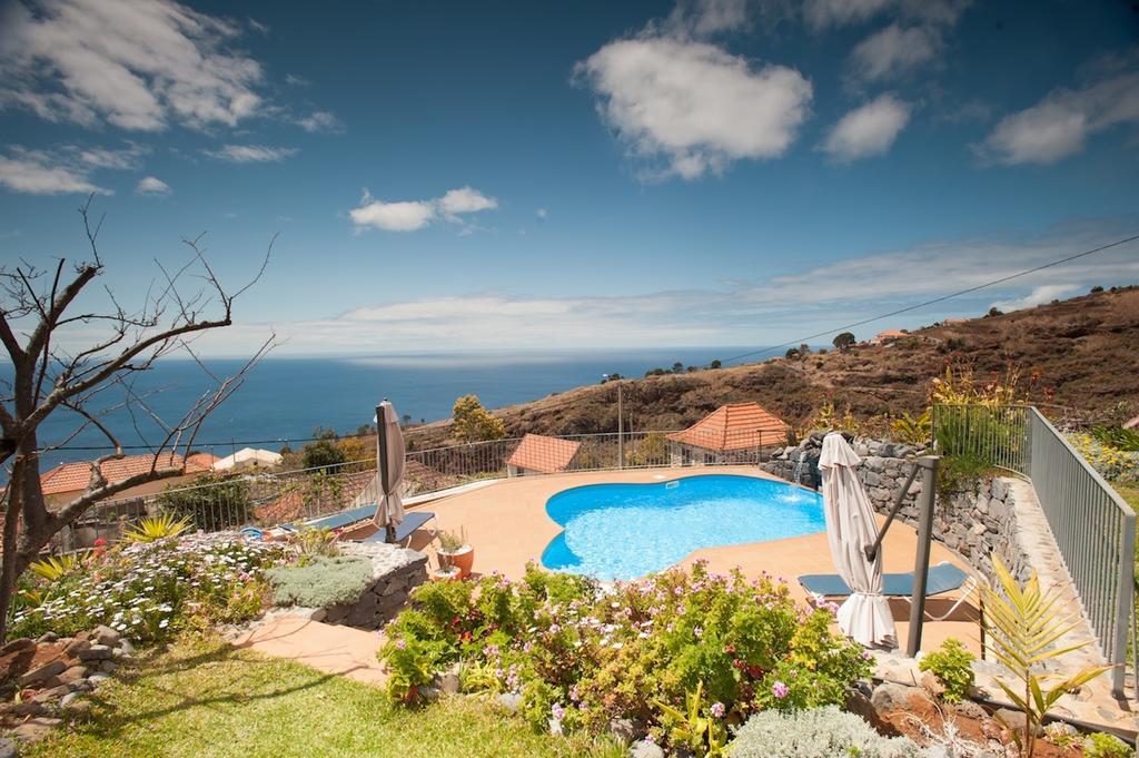 Banda Do Sol Self Catering Cottages Estreito Da Calheta Bilik gambar