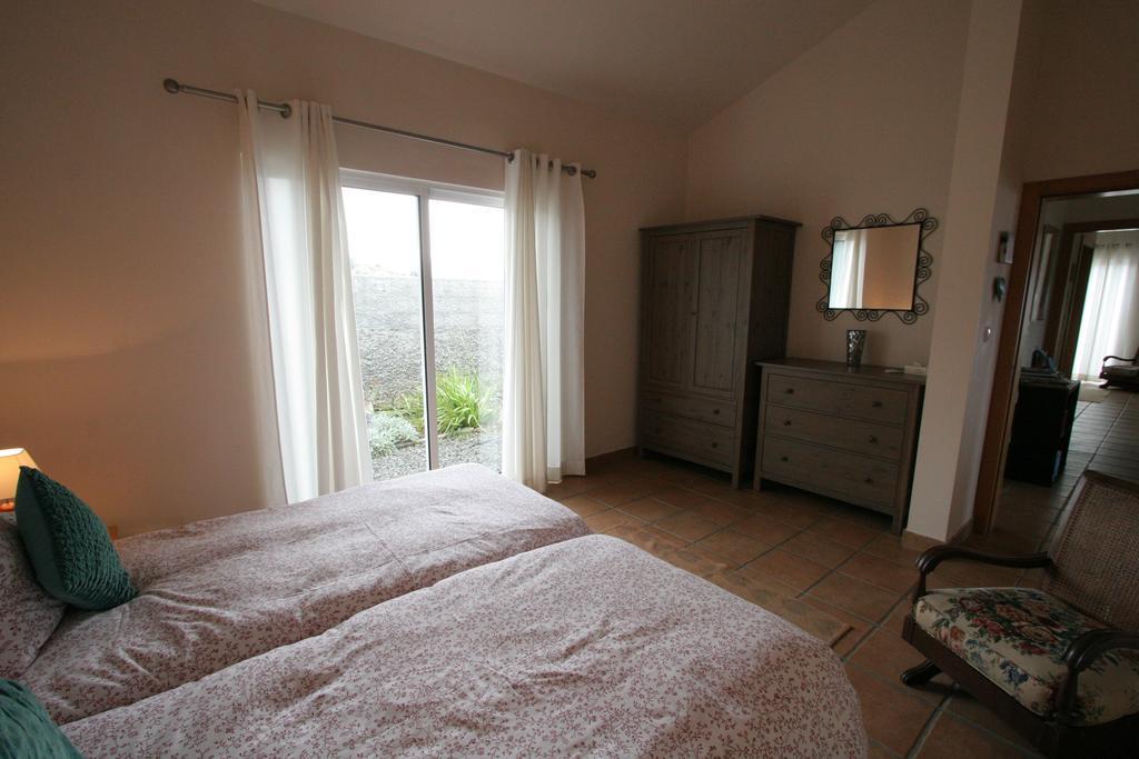 Banda Do Sol Self Catering Cottages Estreito Da Calheta Luaran gambar